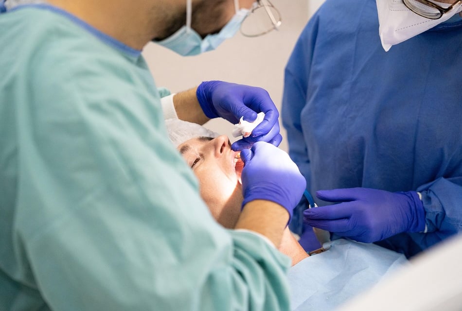 First rise in urgent dental care since pre-Covid