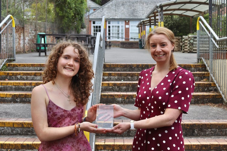 Lizzie Gordon was presented with the Daphne Cartwright Award for Art and Design by Head of Sixth Form Vicky Evans