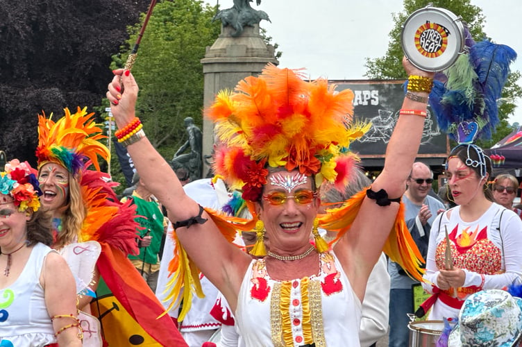 Street Heat took part in the March and performed in Northernhay Gardens at Exeter Pride.  AQ 0188
