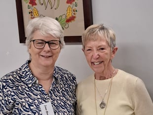 Tedburn St Mary WI thank outgoing president Jane
