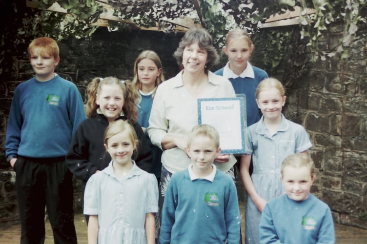 Yeoford School received a bronze Eco-Schools award in June 2006. DSC01672
