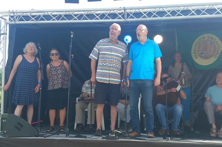 Pennymoor Singaround on stage at MorFest.