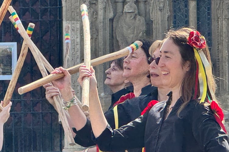 Sticks aplenty from these Morris dancers.  AQ 2151