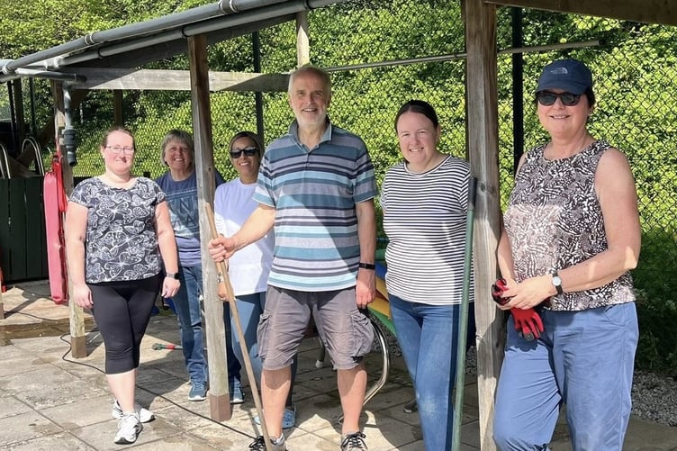 Left to right, Committee members, Steph, Sandie, Cass, Richard, Hayley and Jill, from Bow Community Swimming Pool.
