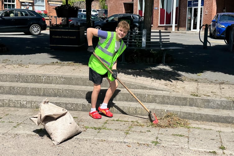 A young person taking part in the CUT event for his D of E Award. AQ 3026