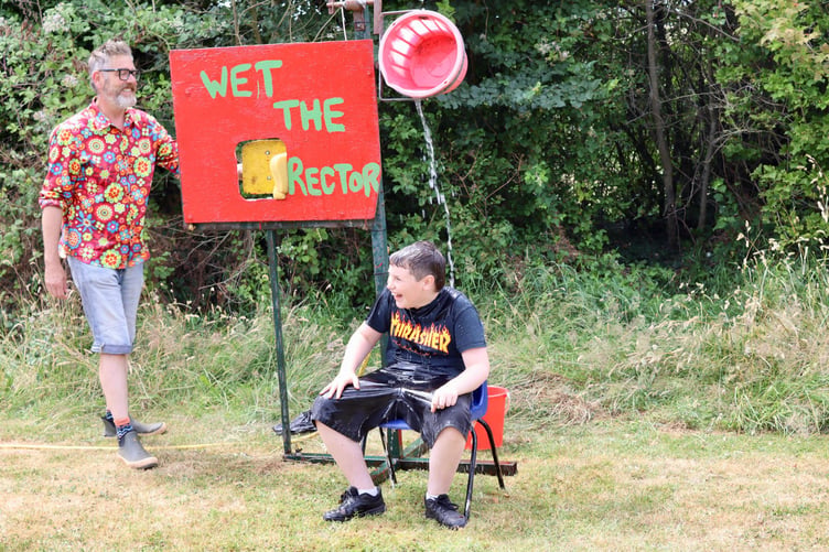 Enjoying the wet-the-rector game
