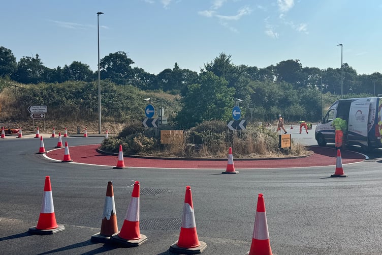The Tesco roundabout, A377 and Wellparks Hill reopen fully this afternoon. AQ 5114