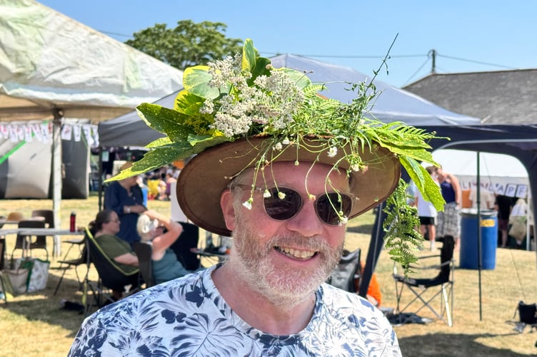 A great hat at Lapford Revel. AQ 5243