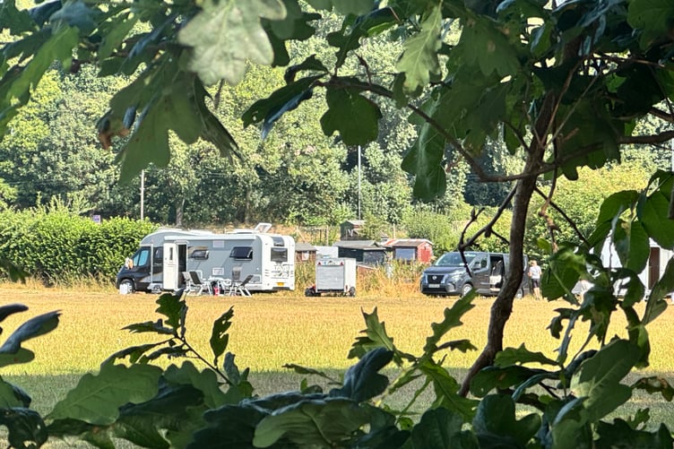 Traveller vehicles in The Rec in Crediton. AQ 6263