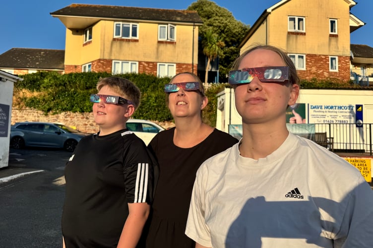 People watching the eclipse. AQ 8744