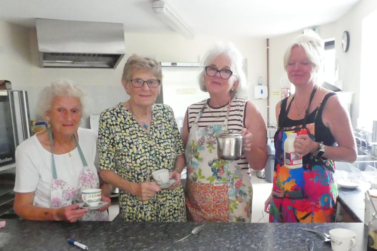 Helpers Brenda Fowler, Mary Nunn, Veronica Block and Lizzie Knights