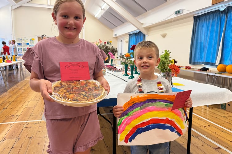 Children’s competition winners at Spreyton were Imogen (6) and Harry (4). AQ 9109