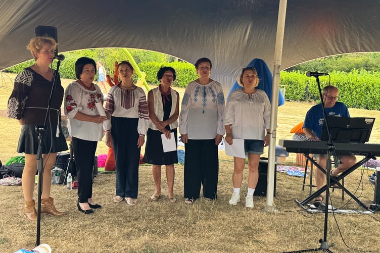 The local Ukrainian Choir sang at Arts in the Park. AQ 9017