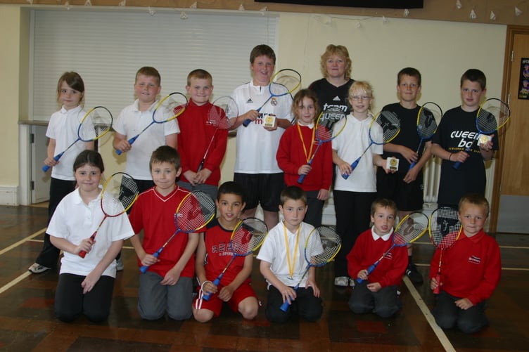 Badminton Development Officer for Queens Badminton Club Sharon Hawkins with some of those who took part in a course at Hayward's Primary School in May 2005. 257-5708_IMG