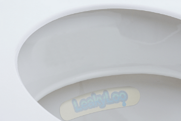 LeakyLoo detection strip