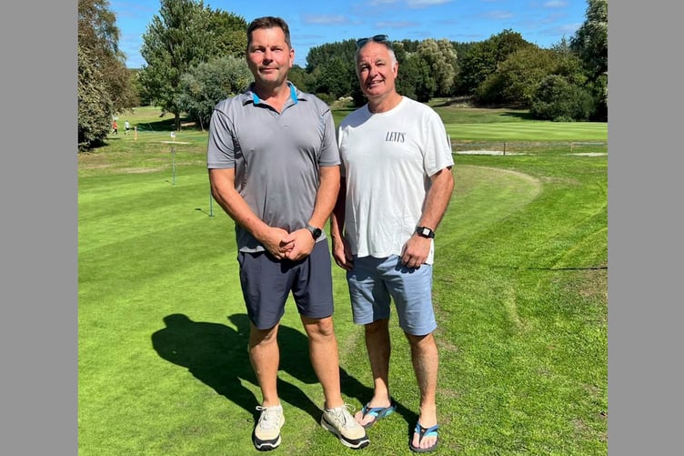 Downes Pros Day winners Eddie Yeandle and Andy Dafters.