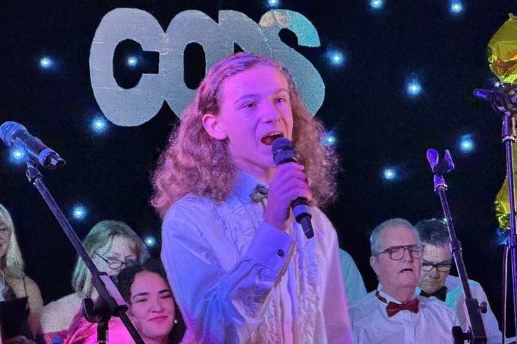 A soloist during one of the CODS evening concerts. AQ 1367