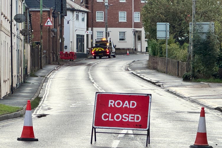 The road closure at East Street/Charlotte Street junction. AQ 3115